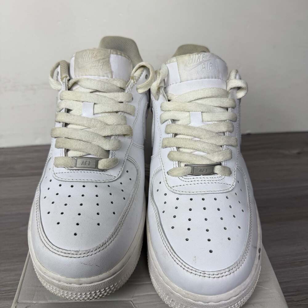 Nike Air Force 1 '07 Triple White Sneakers CW2288-111 - Picture 2 of 16